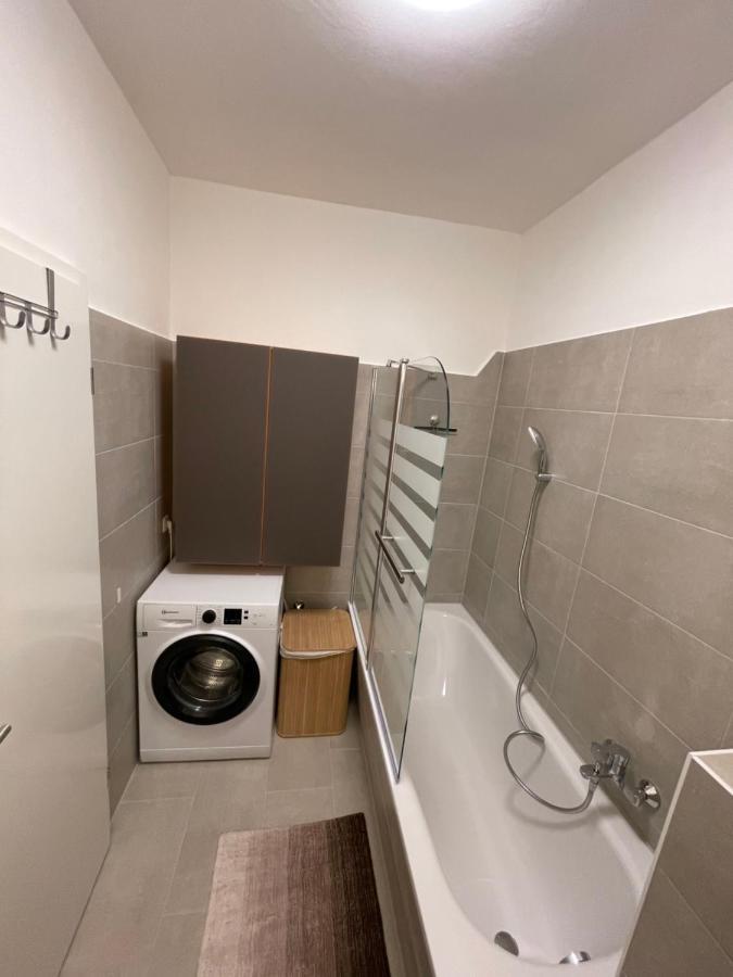 Ruhige Ferienwohnung 罗斯托克 外观 照片